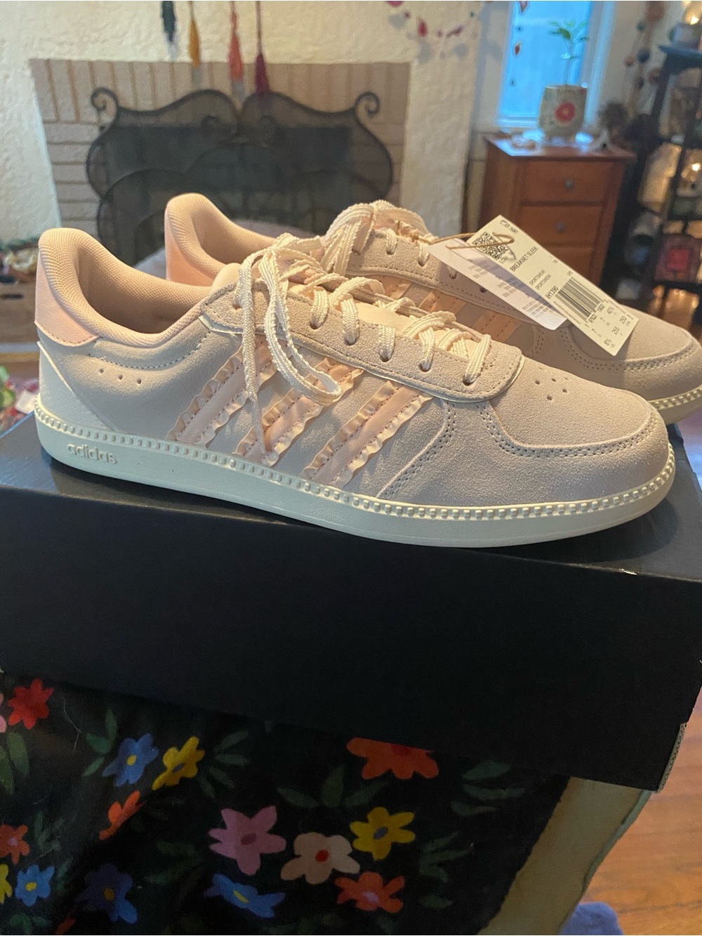 MIB Adidas Breaknet Sleek Pink Ruffle Accents & Laces 8.5 Cute!